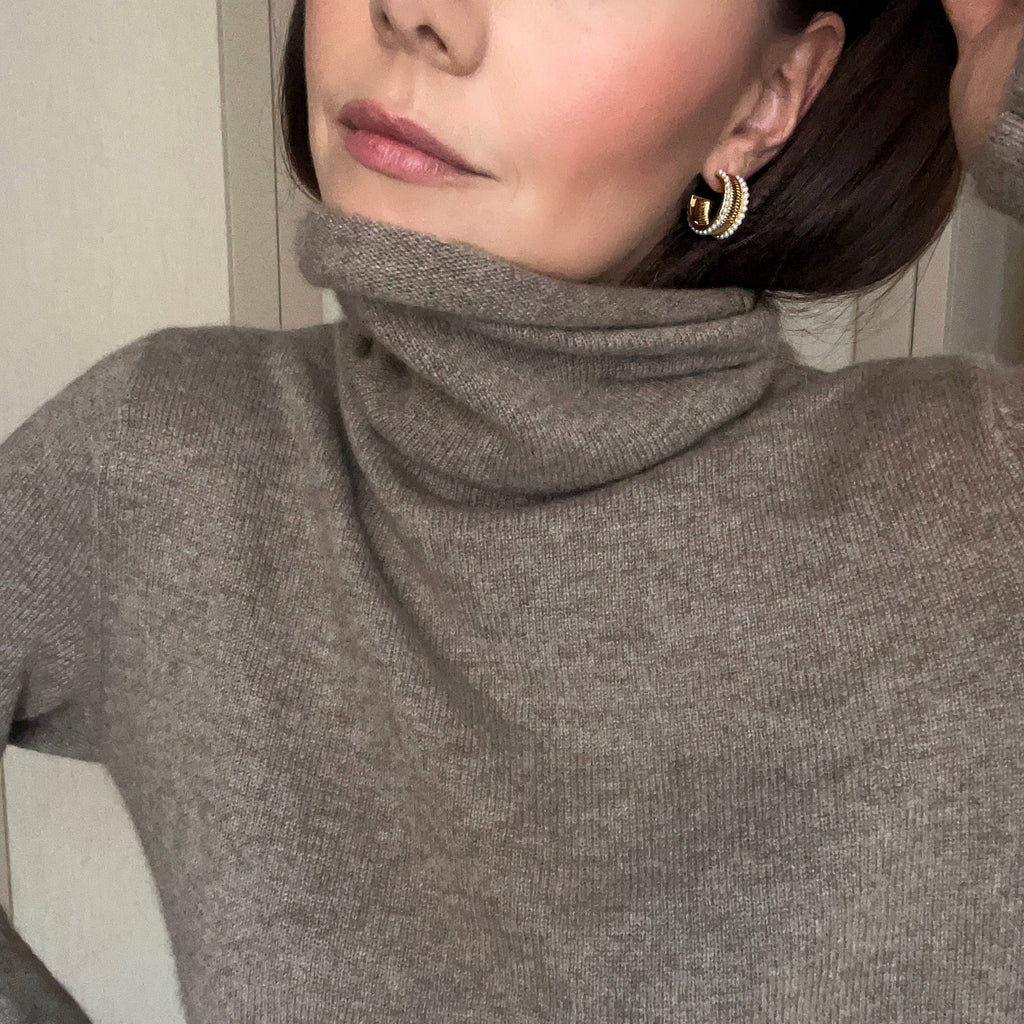 Talis Chains - Manhattan Flat Hoop Earrings - Pearl Talis Chains