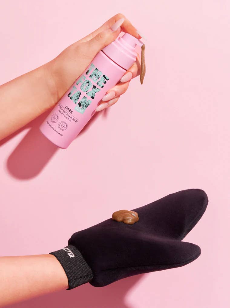 The Fox Tan - Luxe Velvet Tanning Mitt