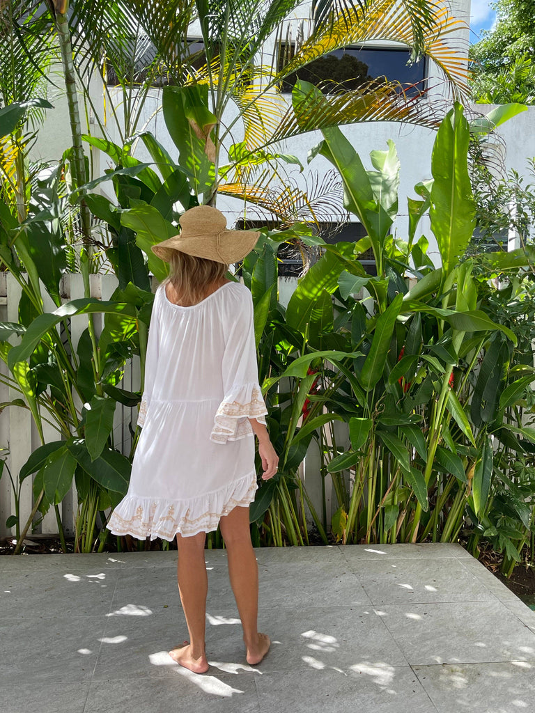 Ollie Burwell - Kaftan Beach Cover Up Glitter and Sparkle Dress - White & Gold