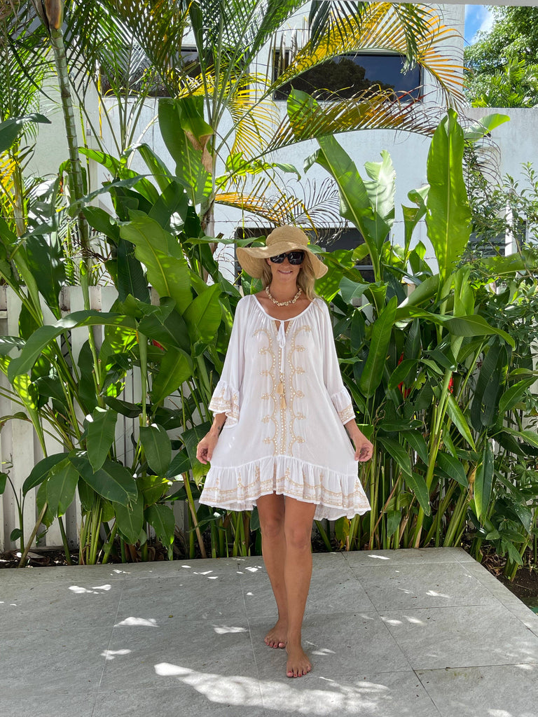 Ollie Burwell - Kaftan Beach Cover Up Glitter and Sparkle Dress - White & Gold