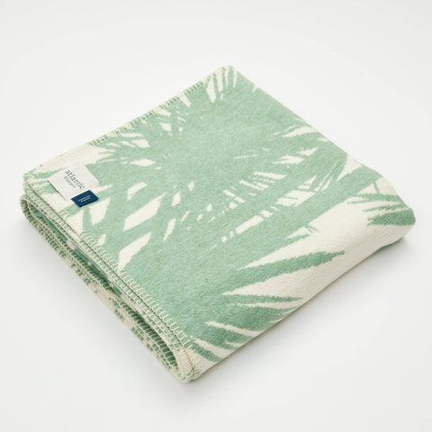 Atlantic Blankets - Green Palm Recycled Cotton Blanket: Large 160 x 200cm