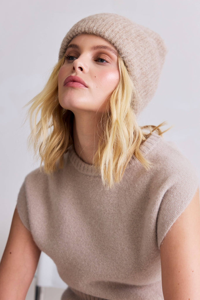 ARCTIC FOX & CO. - The Alpaca Beanie - Iced Taupe - AW25